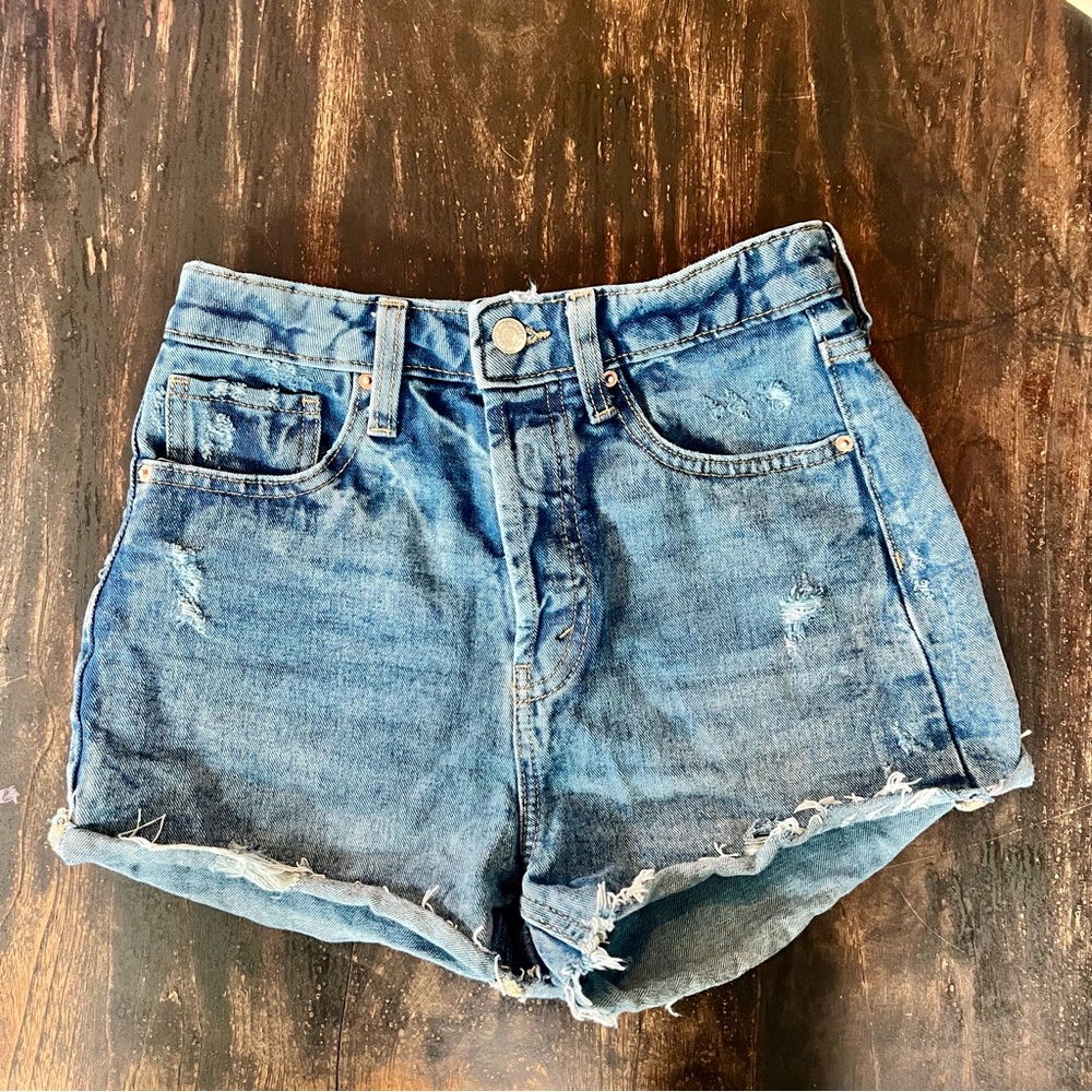 Wild fable high waisted stone washed shorts size zero